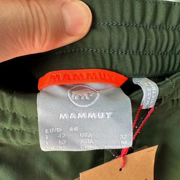 Mammut Massone Shorts, new with tags - Picture 9 of 9